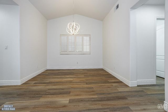 9815 Cabbage Rose Avenue, Bakersfield, CA 93311