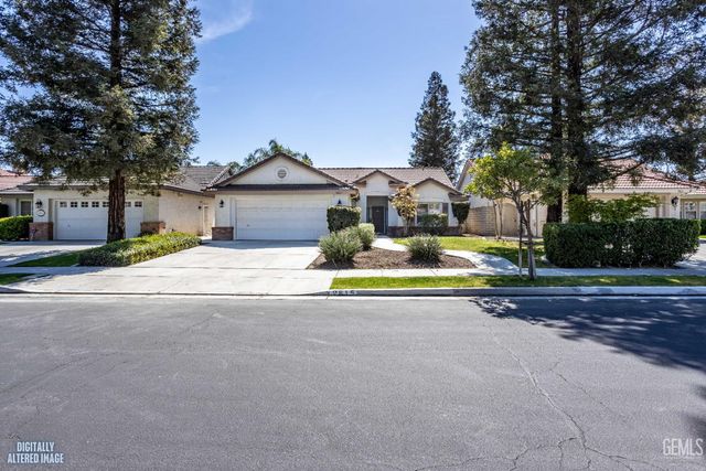 9815 Cabbage Rose Avenue, Bakersfield, CA 93311