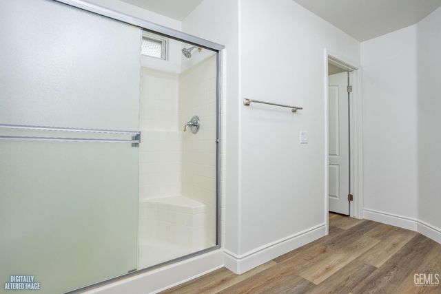 9815 Cabbage Rose Avenue, Bakersfield, CA 93311