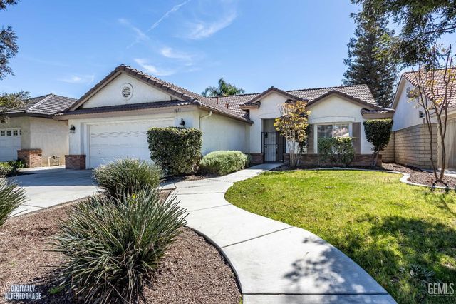 9815 Cabbage Rose Avenue, Bakersfield, CA 93311