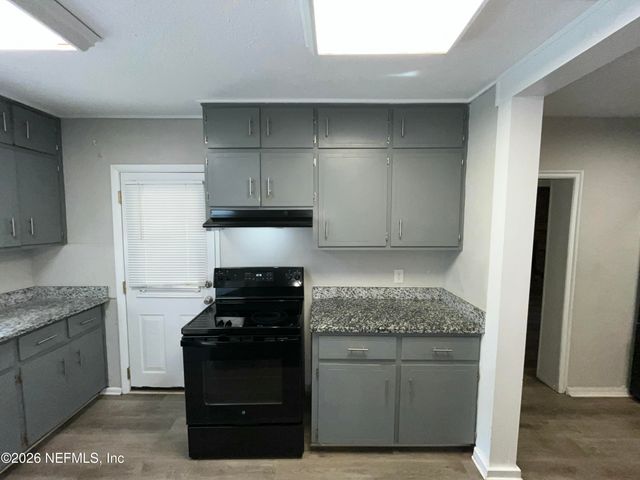 1733 PAINE Avenue, Jacksonville, FL 32211