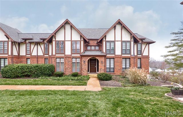 927 Claytonbrook Drive 3, Ballwin, MO 63011