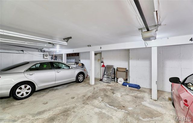 927 Claytonbrook Drive 3, Ballwin, MO 63011