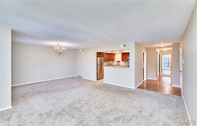 927 Claytonbrook Drive 3, Ballwin, MO 63011