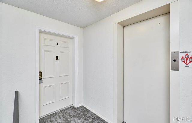 927 Claytonbrook Drive 3, Ballwin, MO 63011