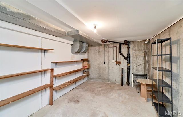 927 Claytonbrook Drive 3, Ballwin, MO 63011