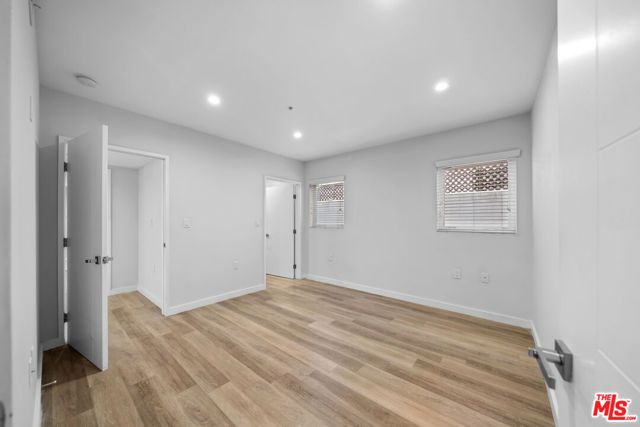 8532 Cashio Street 101, Los Angeles, CA 90035