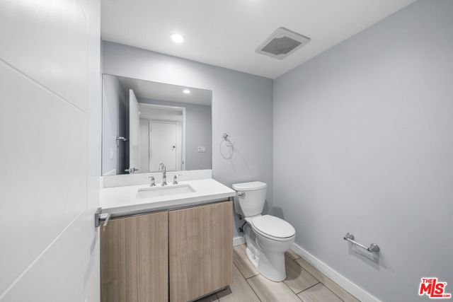 8532 Cashio Street 101, Los Angeles, CA 90035