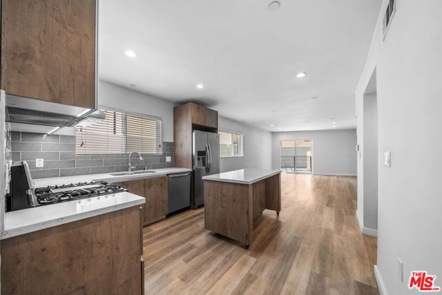 8532 Cashio Street 101, Los Angeles, CA 90035