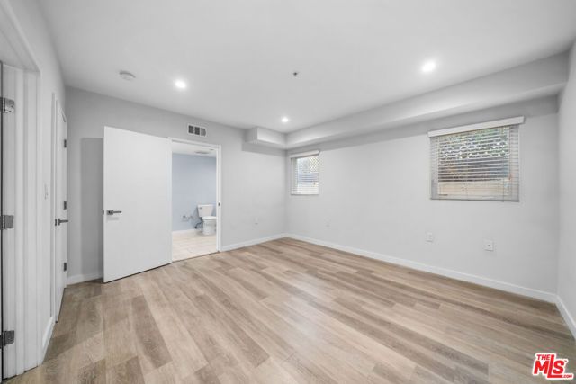 8532 Cashio Street 101, Los Angeles, CA 90035