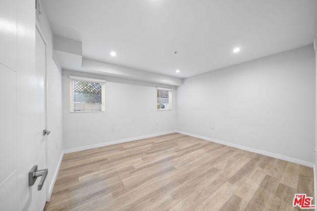 8532 Cashio Street 101, Los Angeles, CA 90035