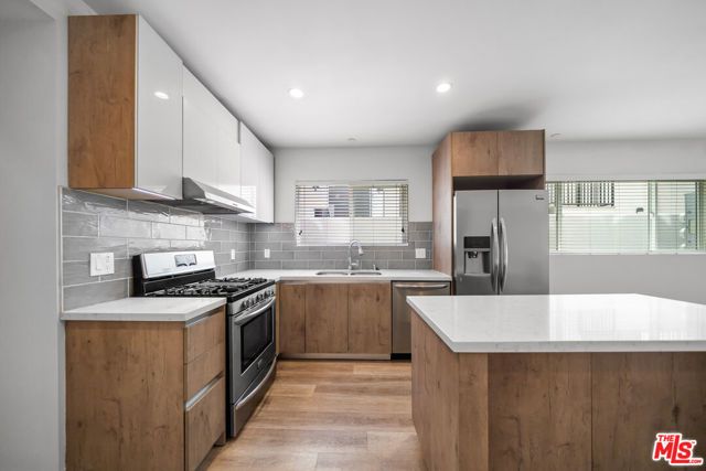 8532 Cashio Street 101, Los Angeles, CA 90035