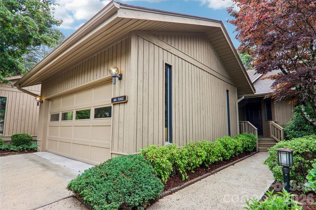 405 Wild Oak Lane, Hendersonville, NC 28791