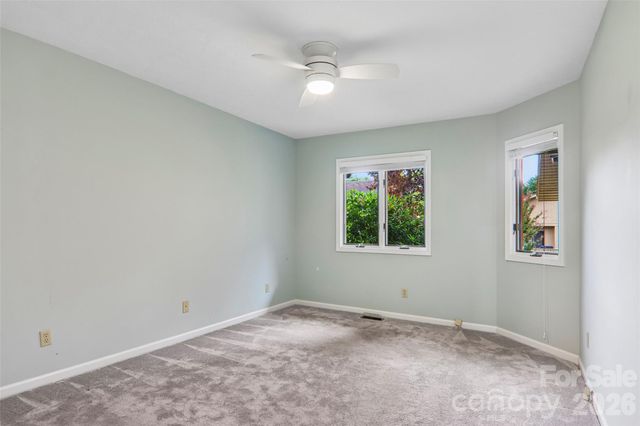 405 Wild Oak Lane, Hendersonville, NC 28791
