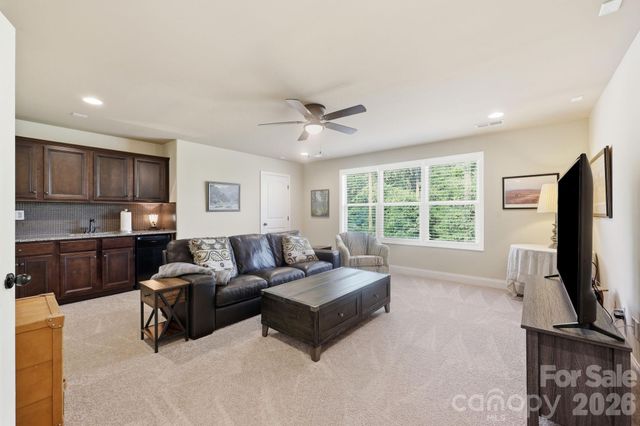 2827 Donegal Drive, Kannapolis, NC 28081
