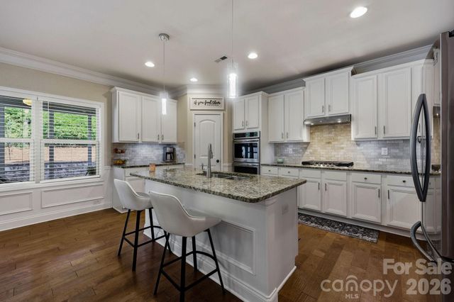 2827 Donegal Drive, Kannapolis, NC 28081