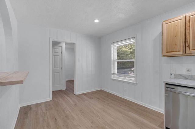 1414 23rd Street, Huntsville, TX 77340