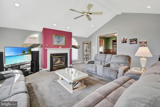 308 EDGEMORE RD, Secane, PA 19018