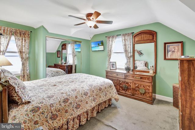 308 EDGEMORE RD, Secane, PA 19018