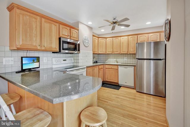 308 EDGEMORE RD, Secane, PA 19018