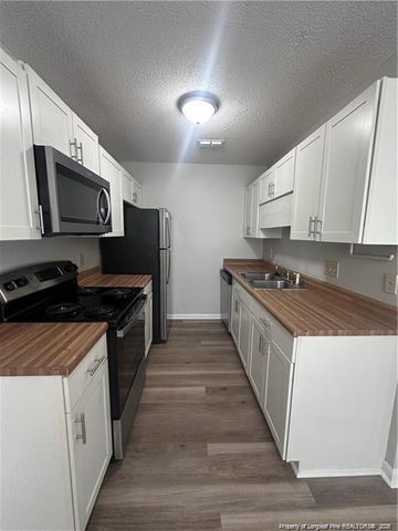 642 Mosswood Lane, Fayetteville, NC 28311