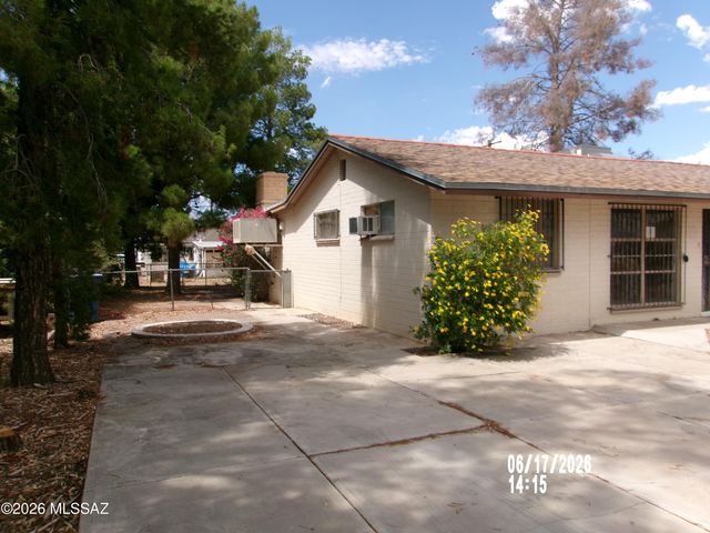 5811 E 31st Street, Tucson, AZ 85711