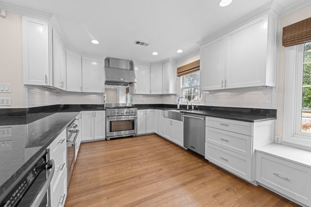 6626 MASSEY LN, Memphis, TN 38120