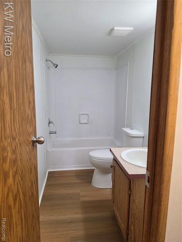 3520 Hogarth Avenue, Flint, MI 48532