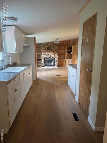 3520 Hogarth Avenue, Flint, MI 48532