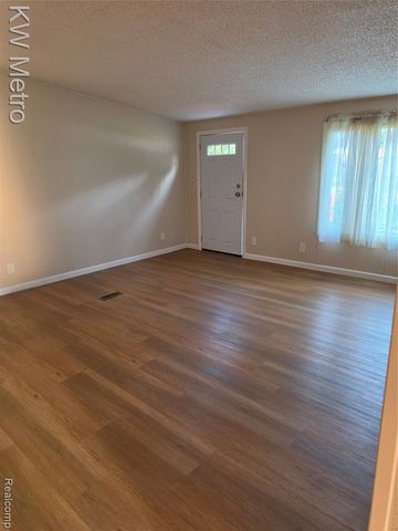3520 Hogarth Avenue, Flint, MI 48532