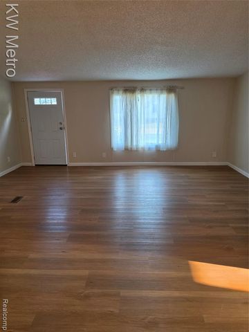 3520 Hogarth Avenue, Flint, MI 48532