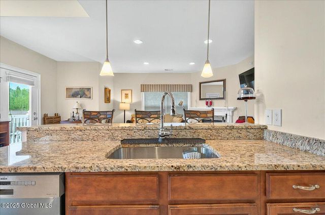 802 Heather Lane, Guilderland, NY 12009