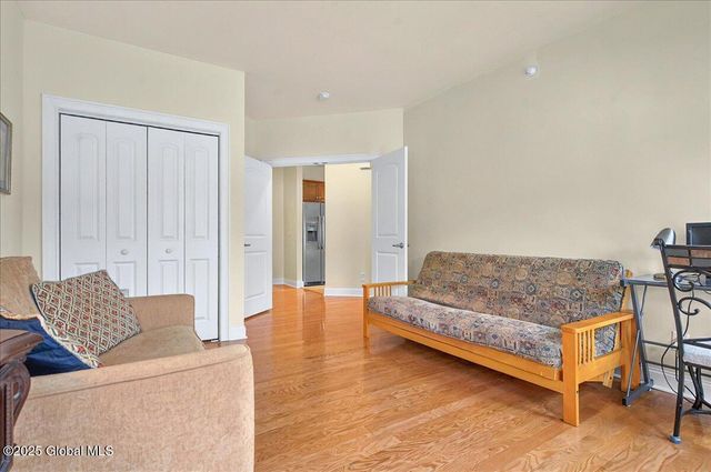 802 Heather Lane, Guilderland, NY 12009