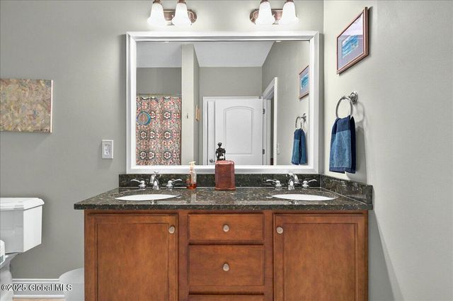 802 Heather Lane, Guilderland, NY 12009