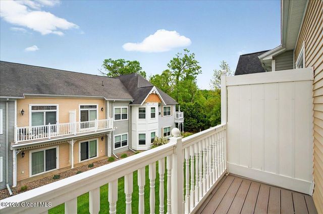 802 Heather Lane, Guilderland, NY 12009