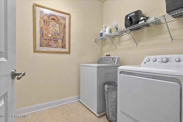 802 Heather Lane, Guilderland, NY 12009