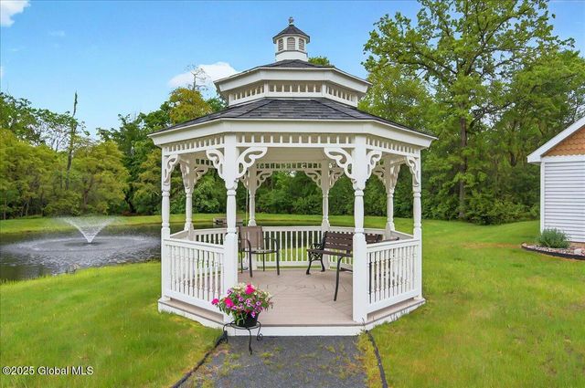 802 Heather Lane, Guilderland, NY 12009