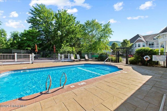 802 Heather Lane, Guilderland, NY 12009