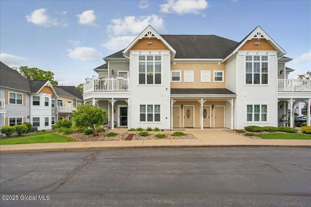 802 Heather Lane, Guilderland, NY 12009