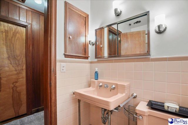 534 W Richardson circle, Hartsville, SC 29550