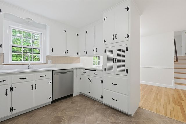 31 Cold Spring Rd., Holliston, MA 01746