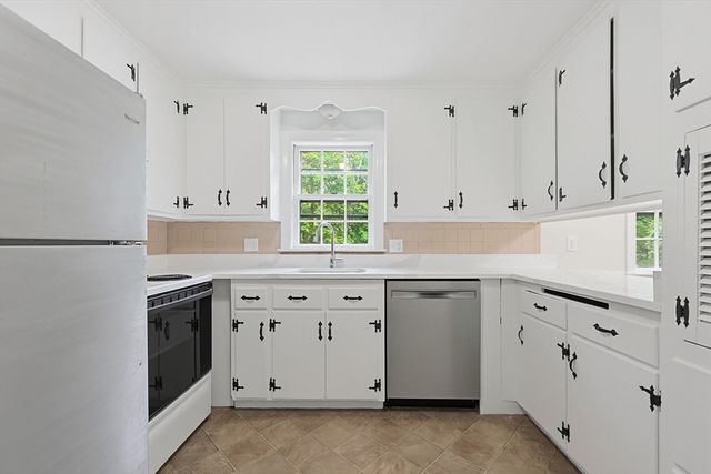 31 Cold Spring Rd., Holliston, MA 01746