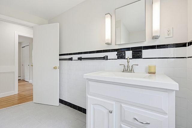 31 Cold Spring Rd., Holliston, MA 01746