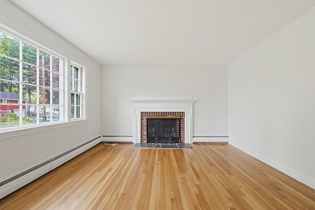 31 Cold Spring Rd., Holliston, MA 01746