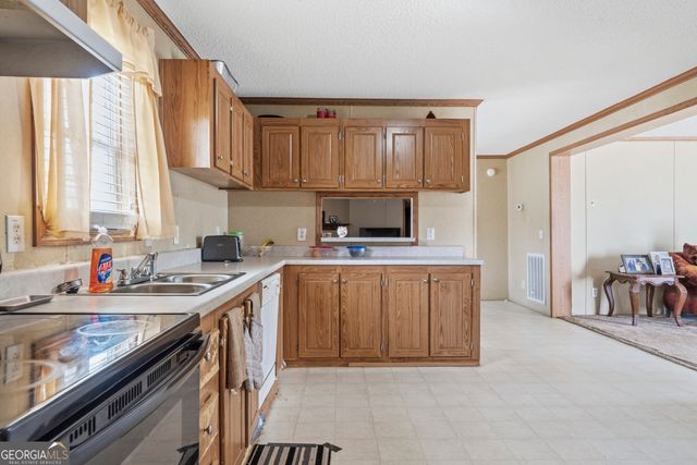 219 Hitchcock, Milledgeville, GA 31061