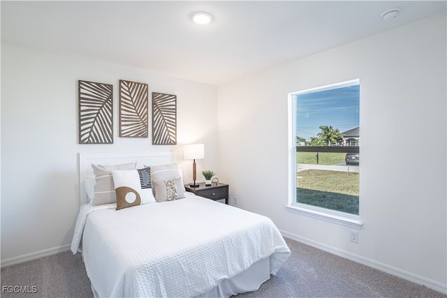 200 NW 24th TER, Cape Coral, FL 33993