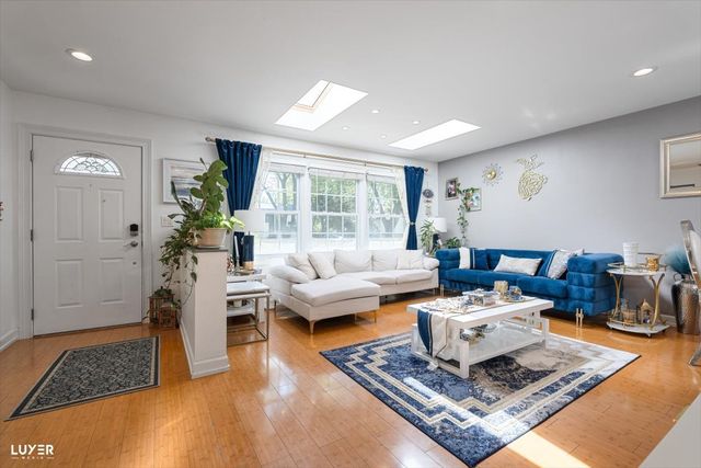 6908 Orchard Lane, Hanover Park, IL 60133