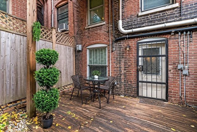 50 Montgomery St 1, Boston, MA 02116