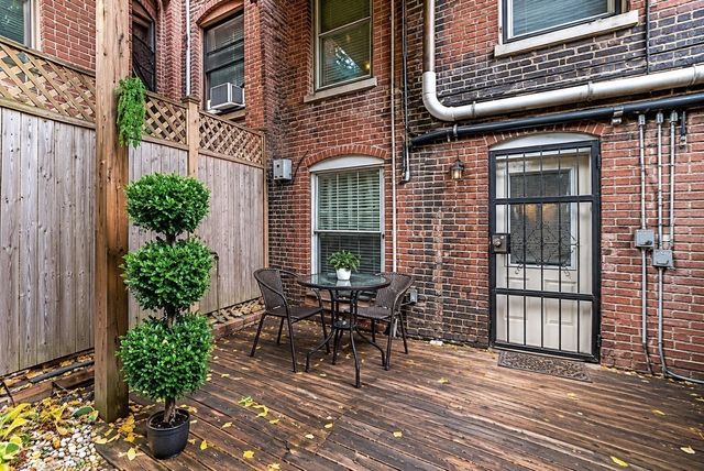 50 Montgomery St 1, Boston, MA 02116