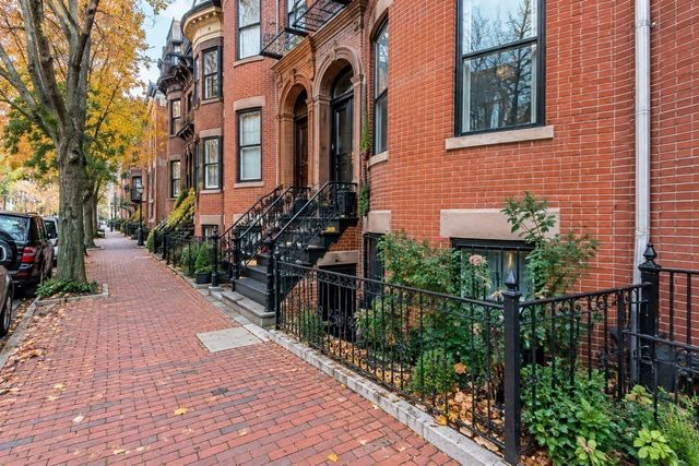 50 Montgomery St 1, Boston, MA 02116